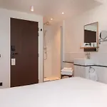 Le Lampika