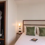 Le Lampika Hotel Paryż