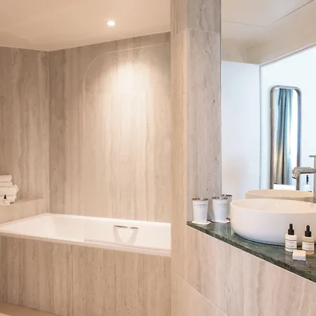 Le Lampika Hotel Paryż