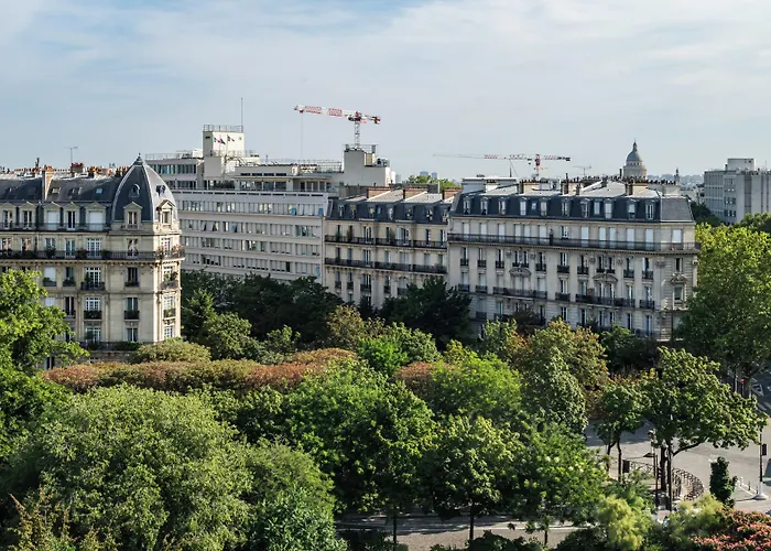 Le Lampika Hotel París