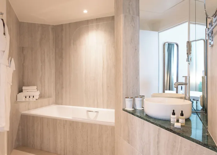 Le Lampika Hotel Paris