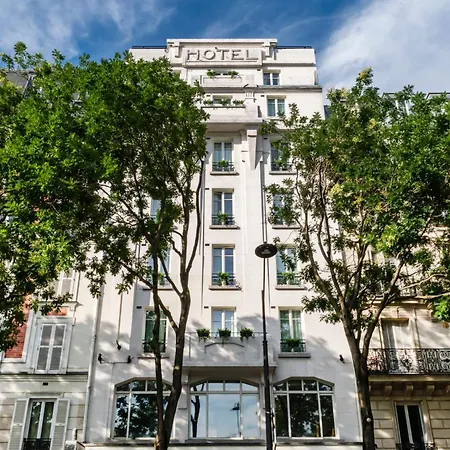Le Lampika Hotel