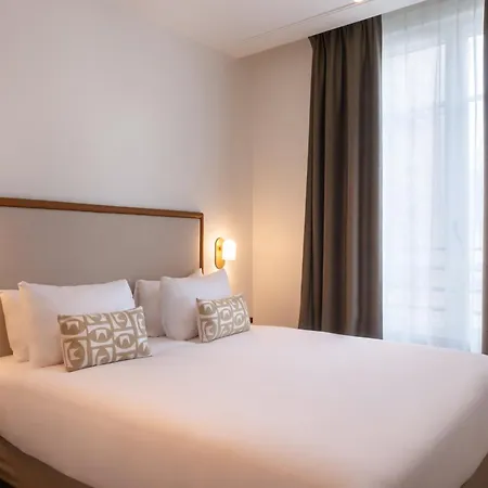 Hotel Le Lampika Paris