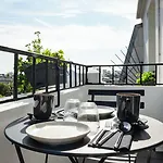 Le Lampika Hotel