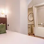 Le Lampika 4* Paris